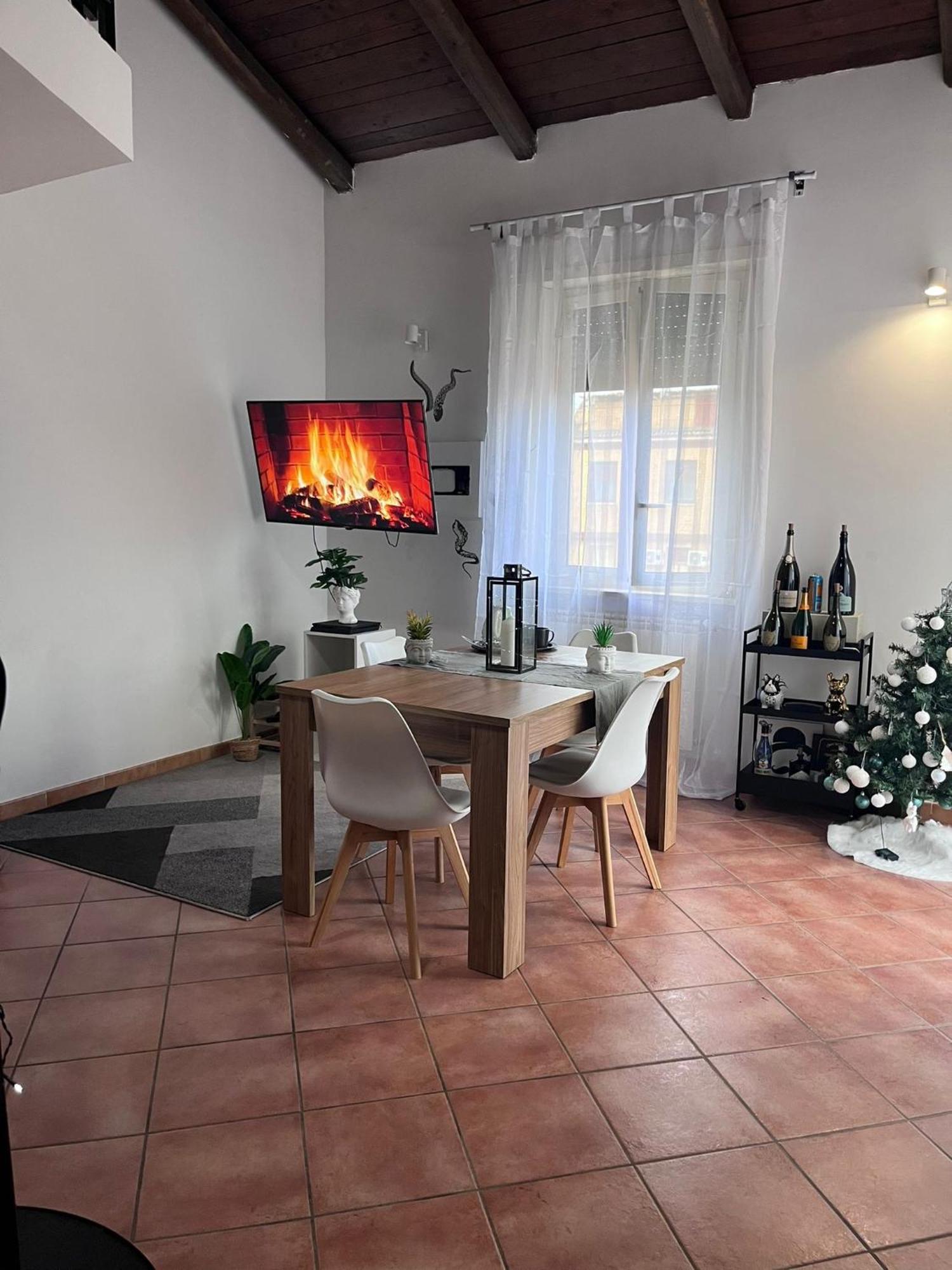 A Casa Di Leo Apartment Santa Maria delle Mole Bagian luar foto